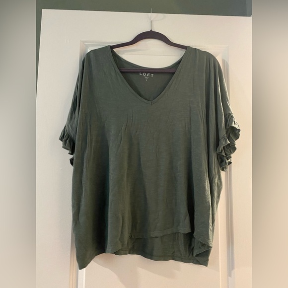 LOFT Women's Green Top - Picture 1 of 4